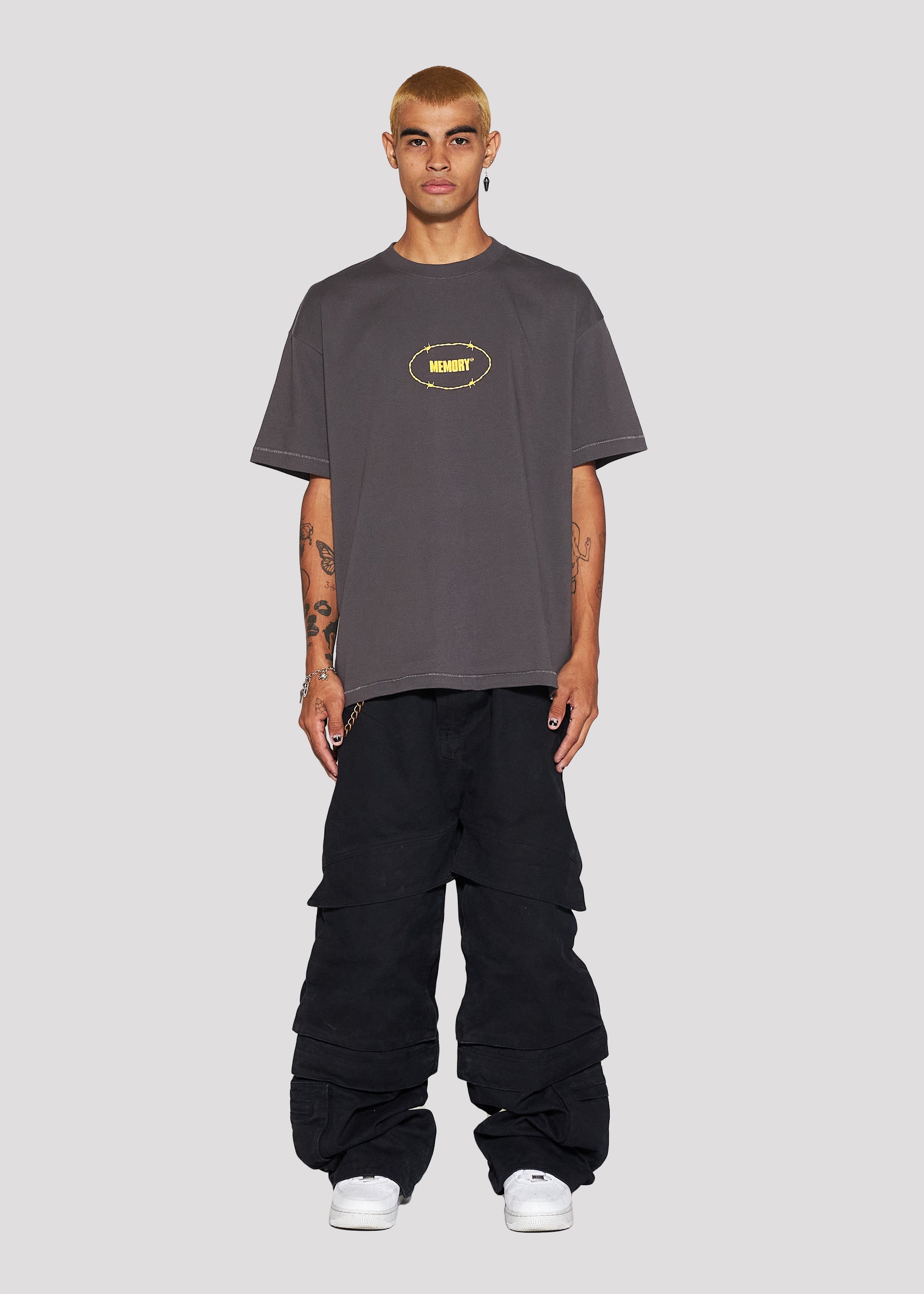 Barb Wire Tee (Vintage Black)