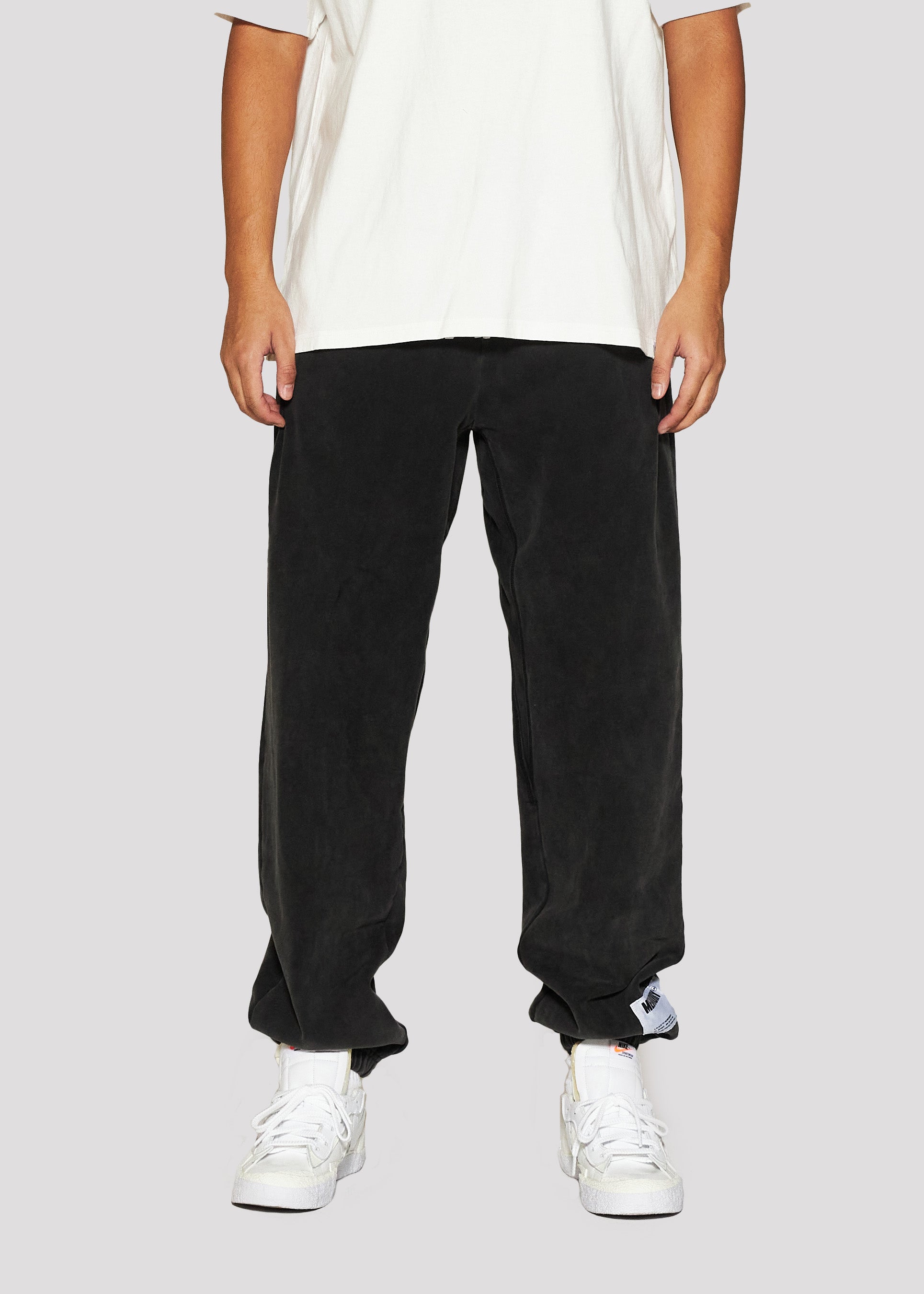 Stack Rise Sweatpant (Black)