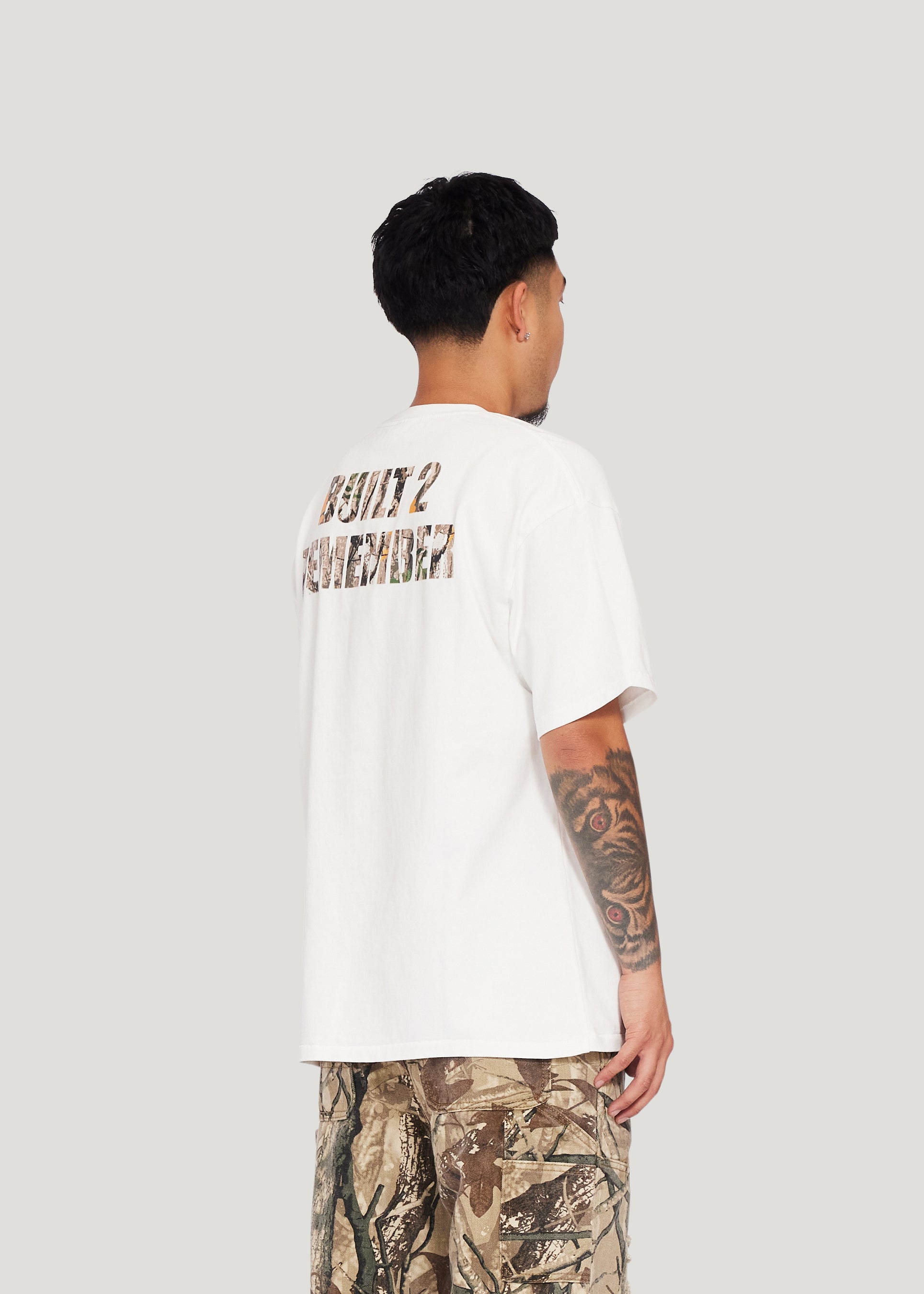 Camo Barbwire Logo Tee (Off White)
