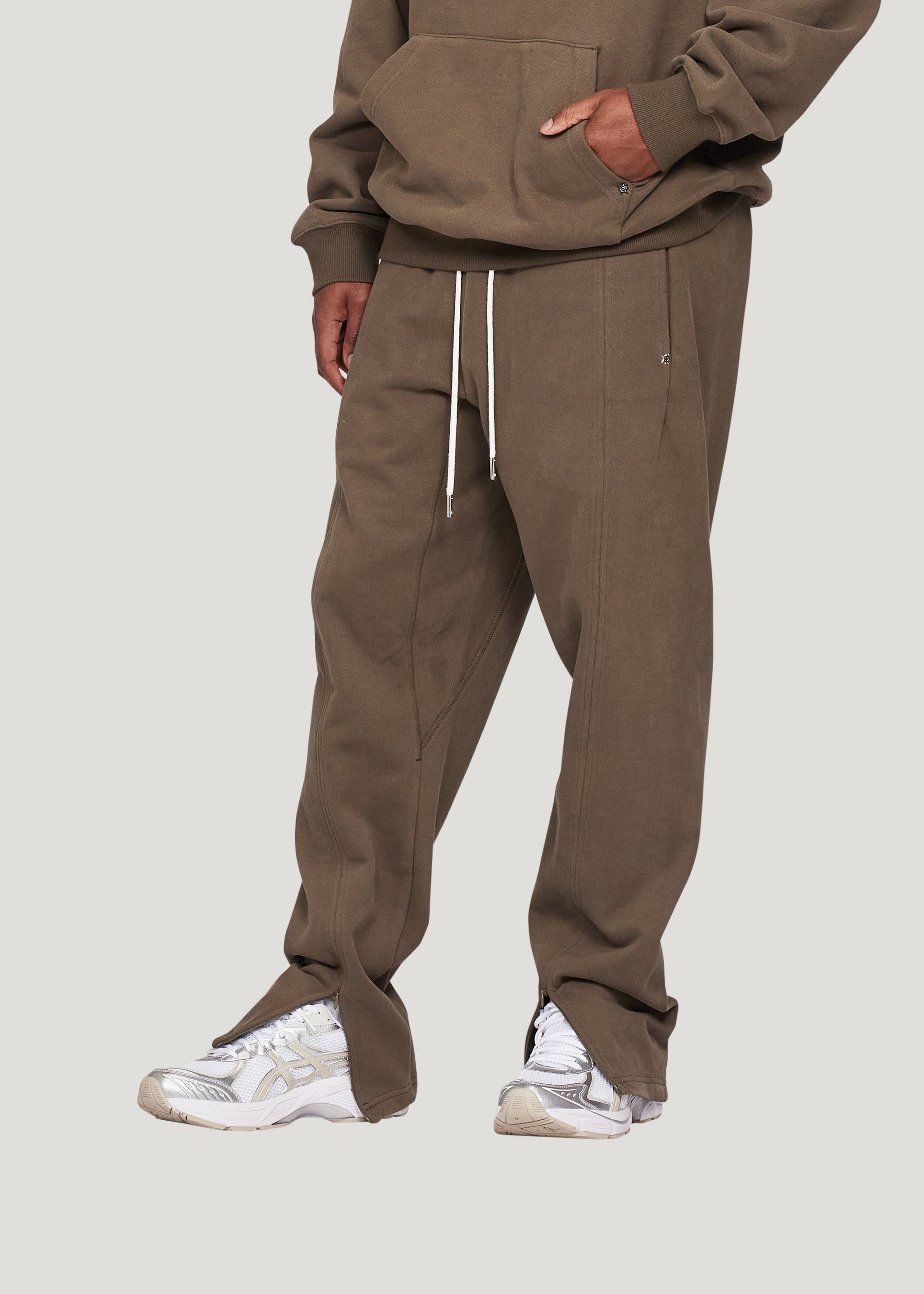 Split Seam Sweatpant (Olive)