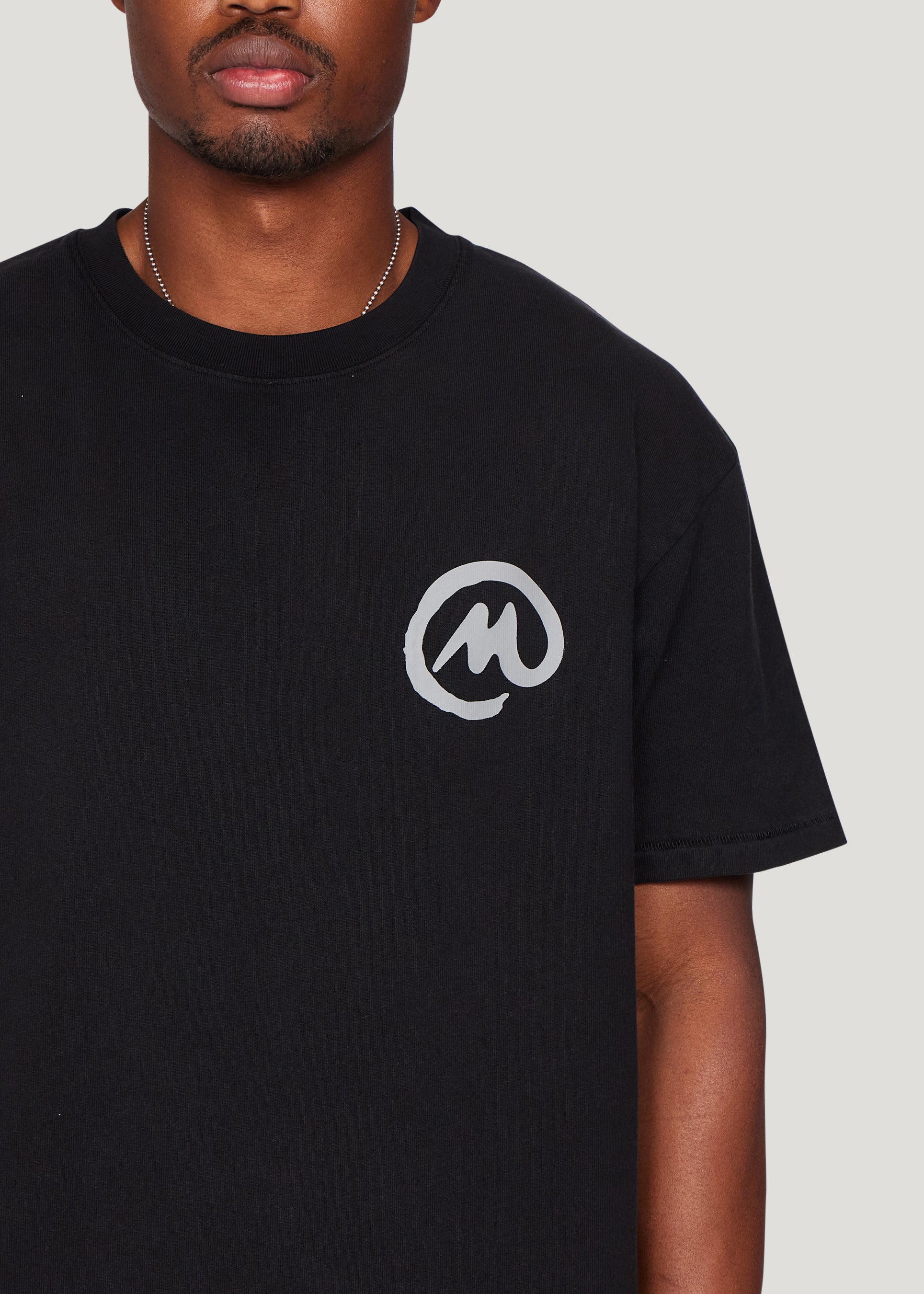 Emsterik Tee (Black)