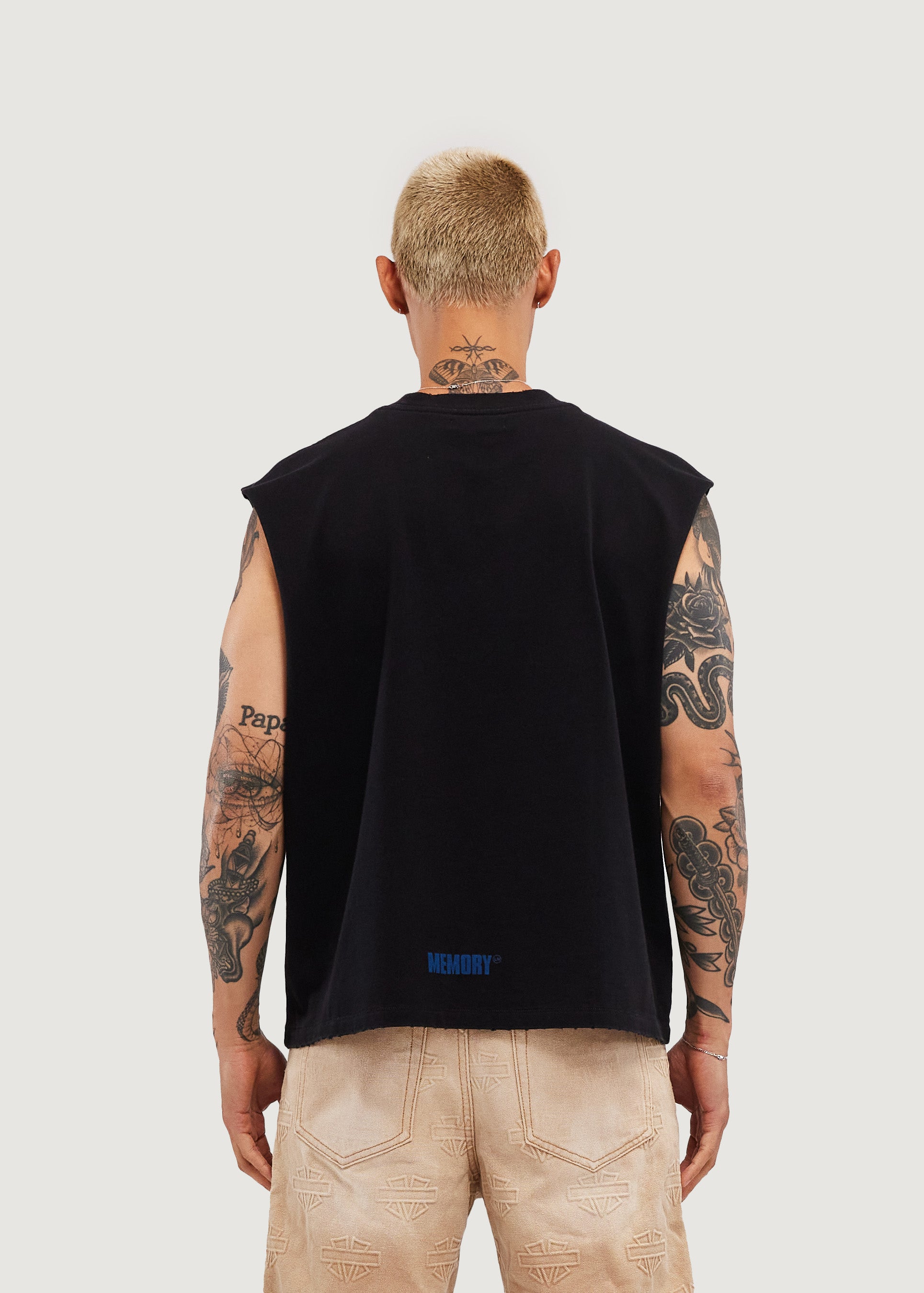 Desert Scene Sleeveless Crop Tee (Vintage Black)