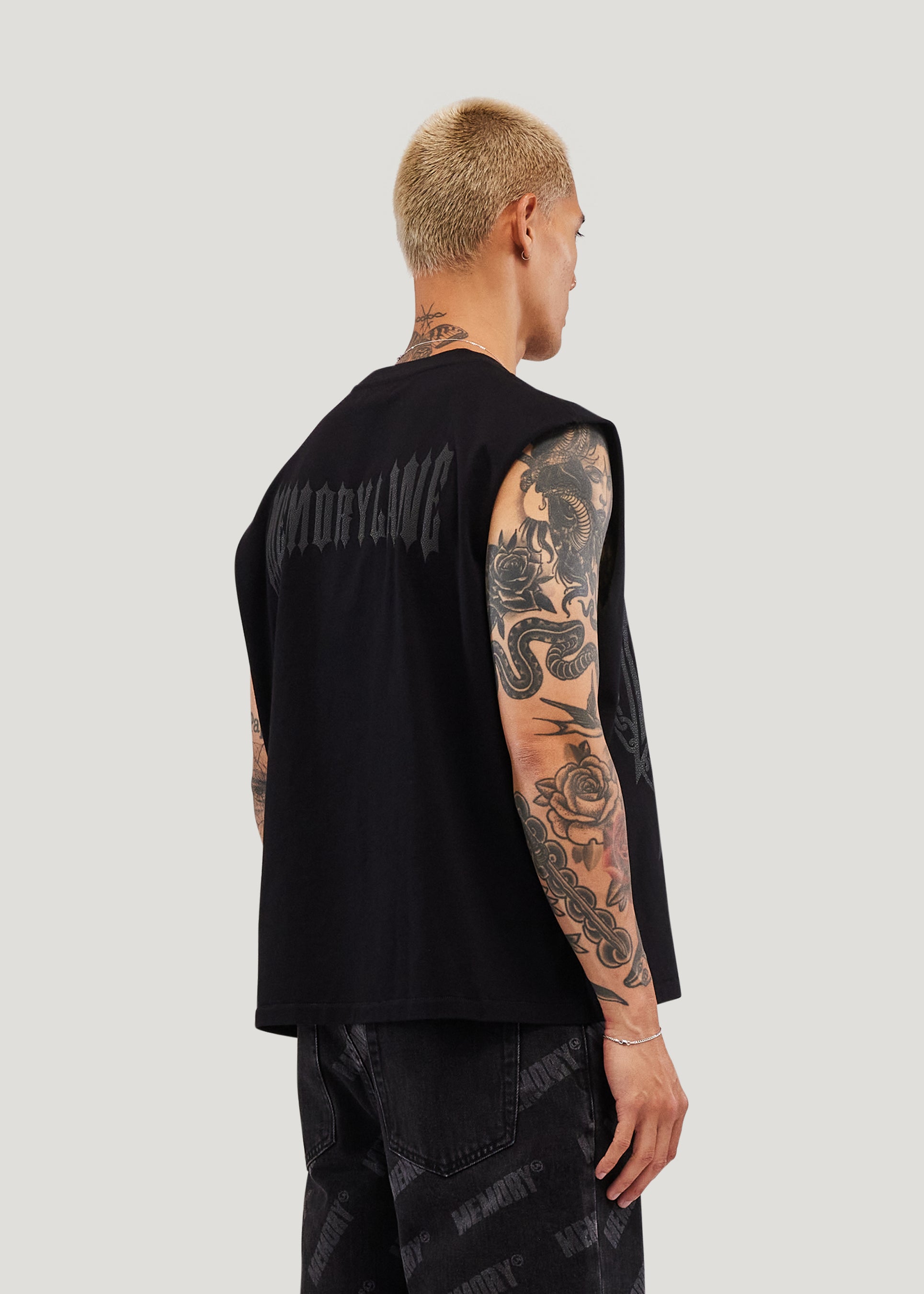 M Shield Sleeveless Crop Tee (Vintage Black)