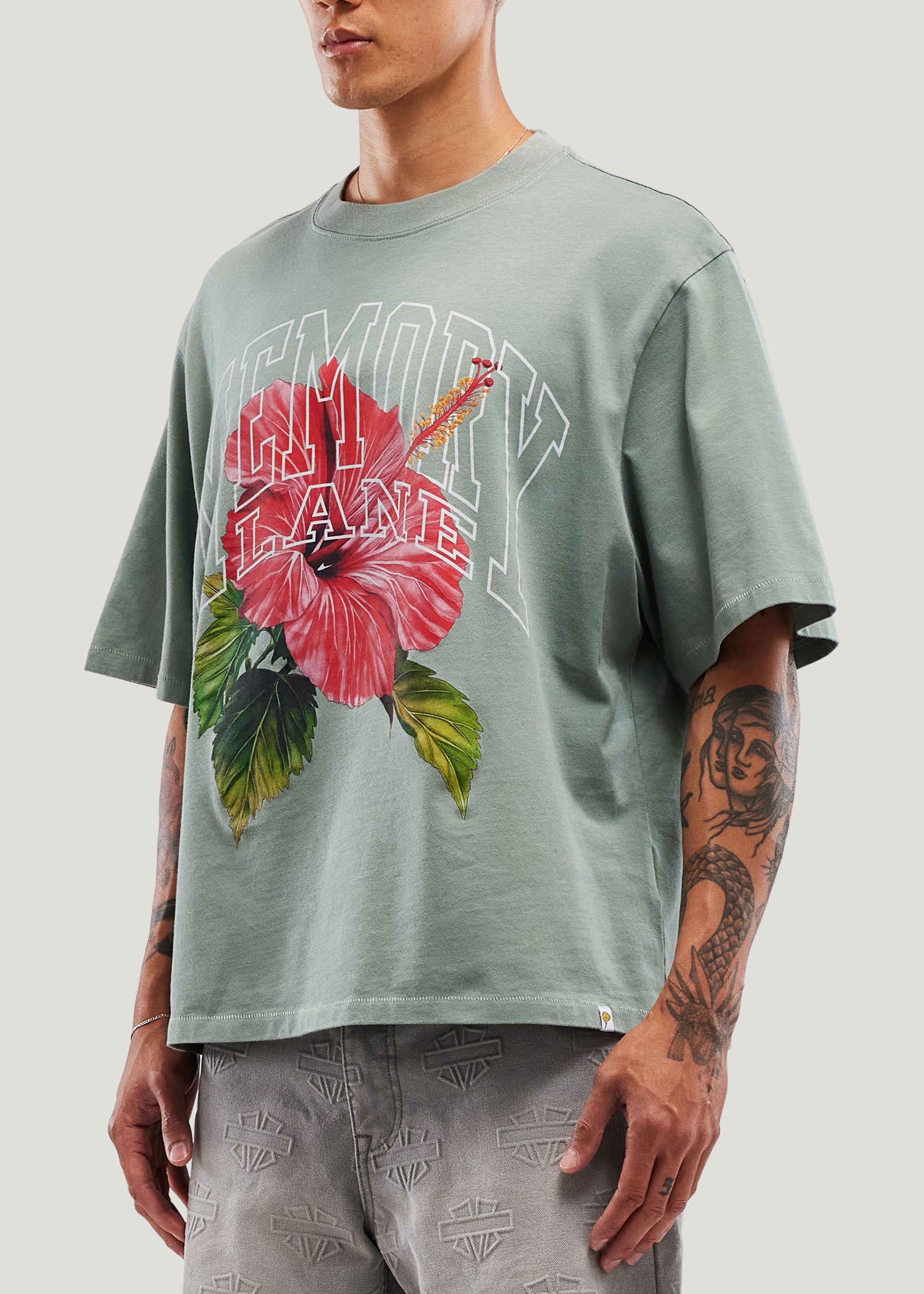 Slippin' Crop Tee (Sage)