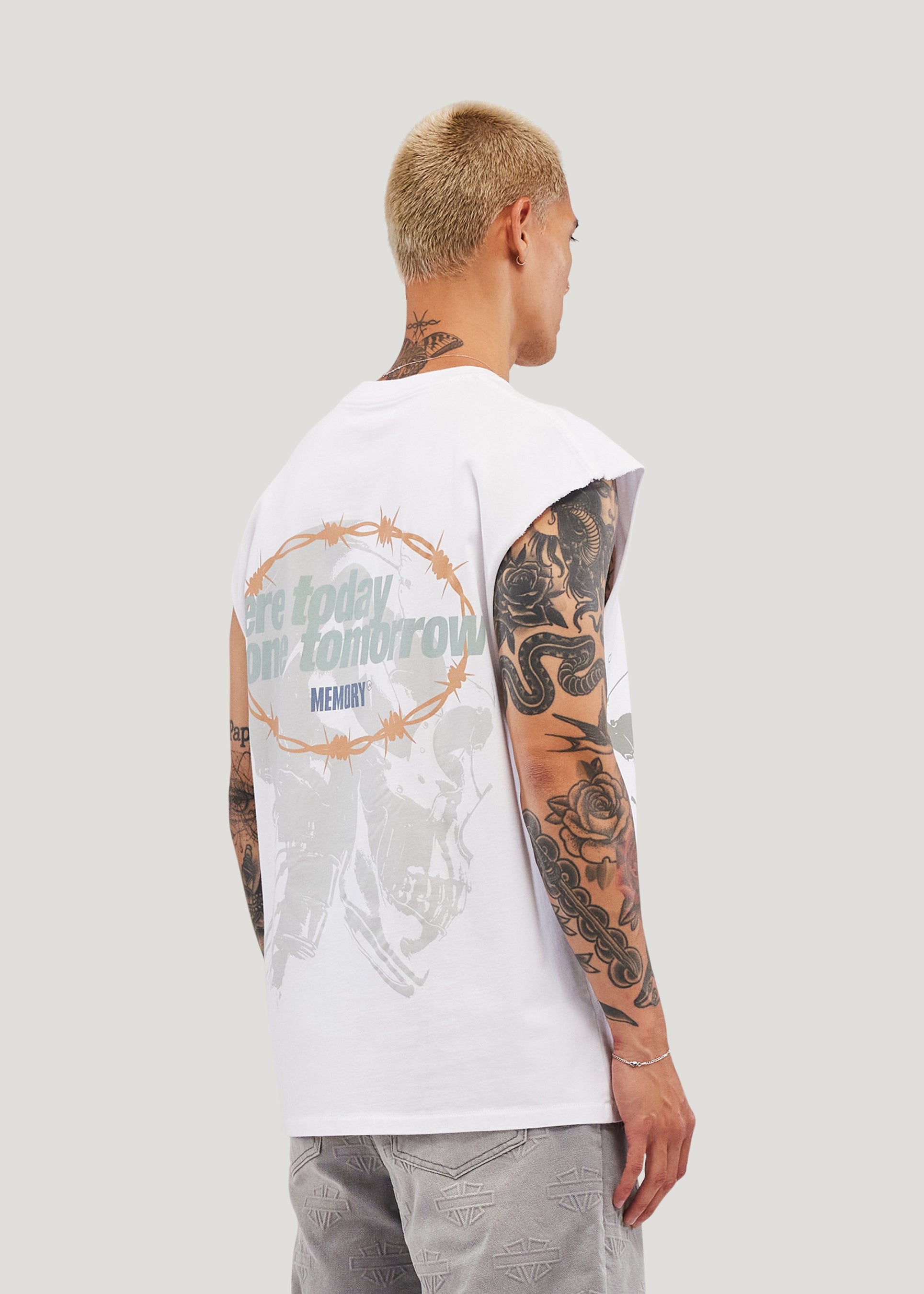 T3 Blitz Sleeveless Tee (Off White)