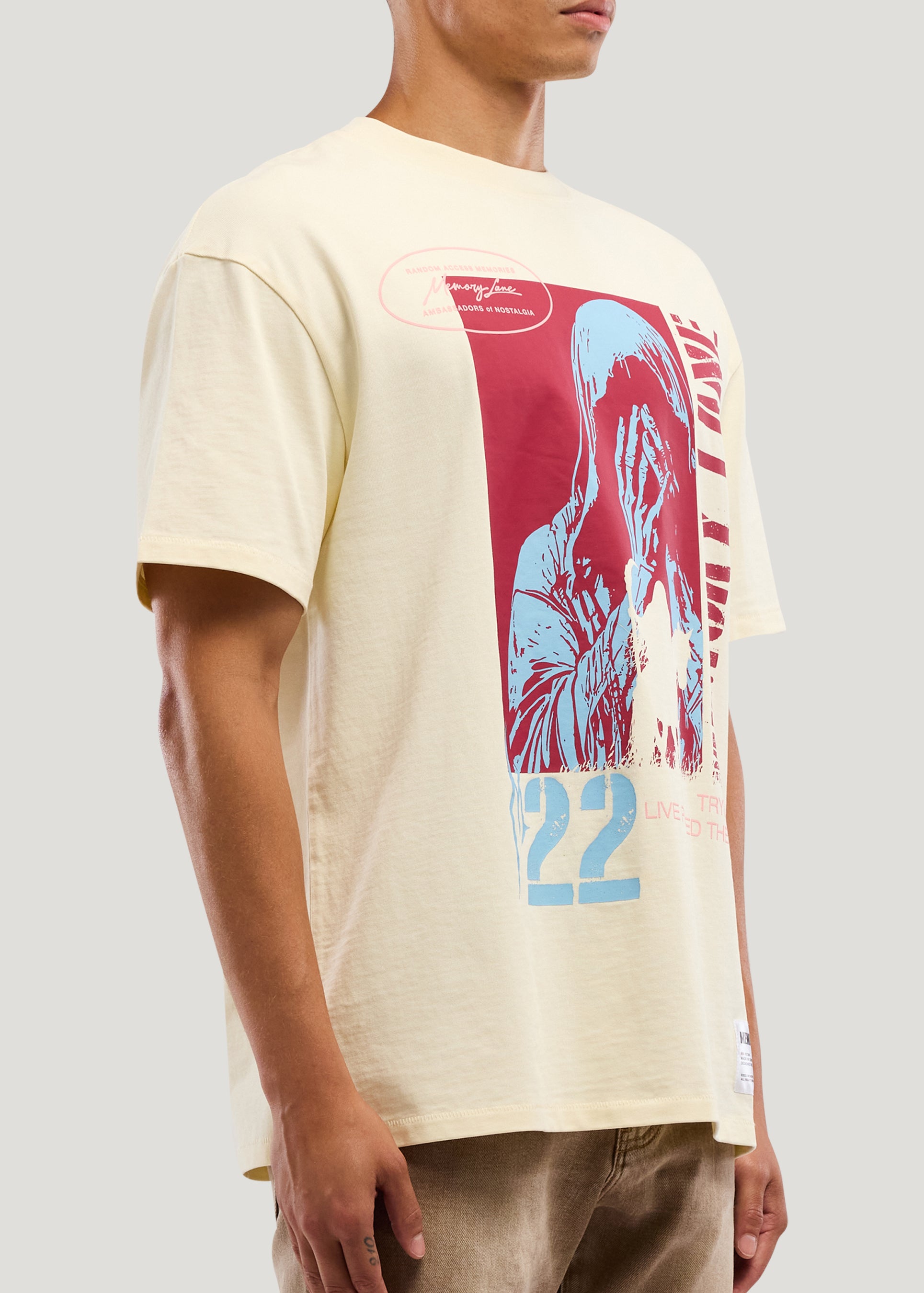 RUNNIN' PAST TEE