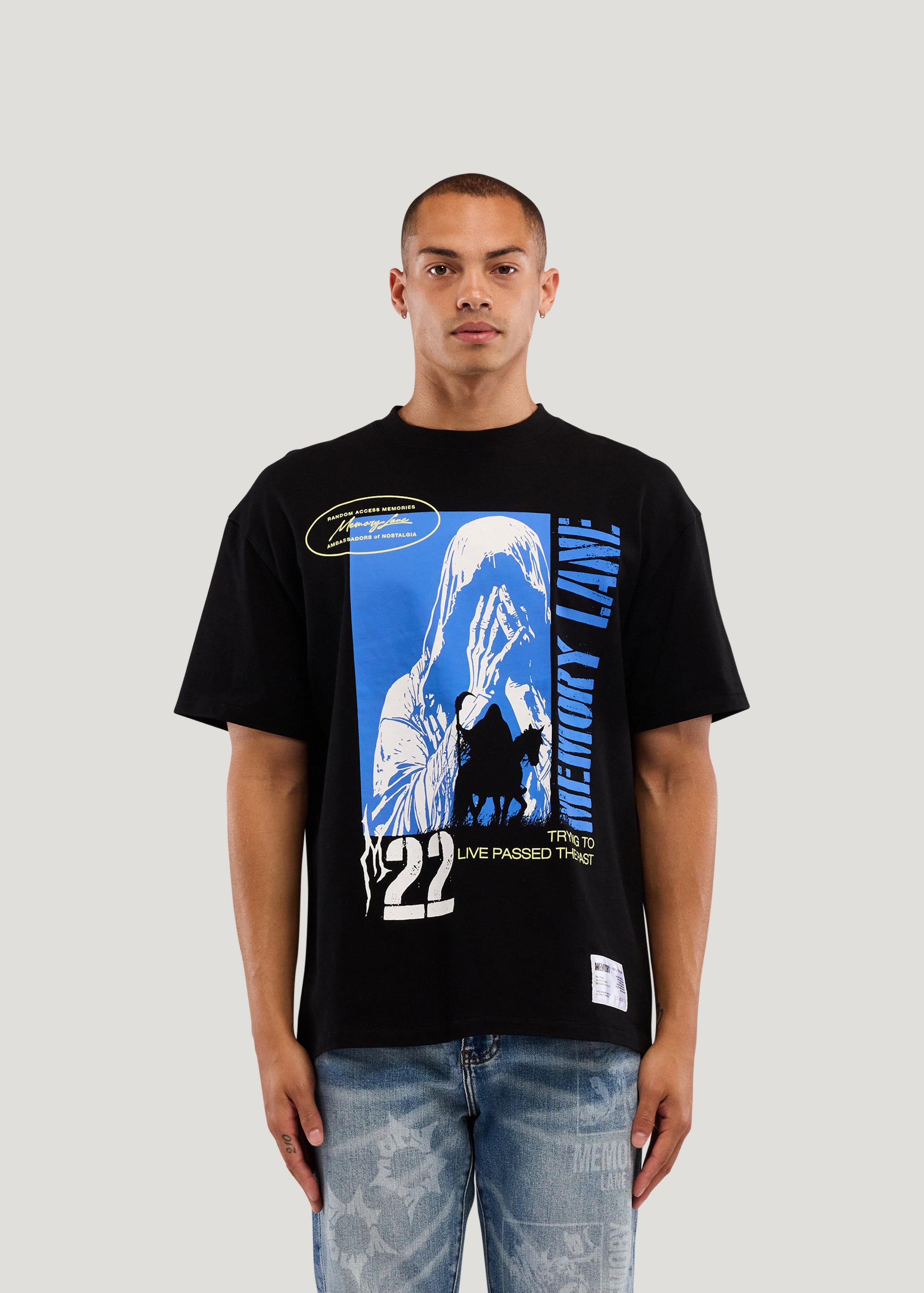 RUNNIN' PAST TEE
