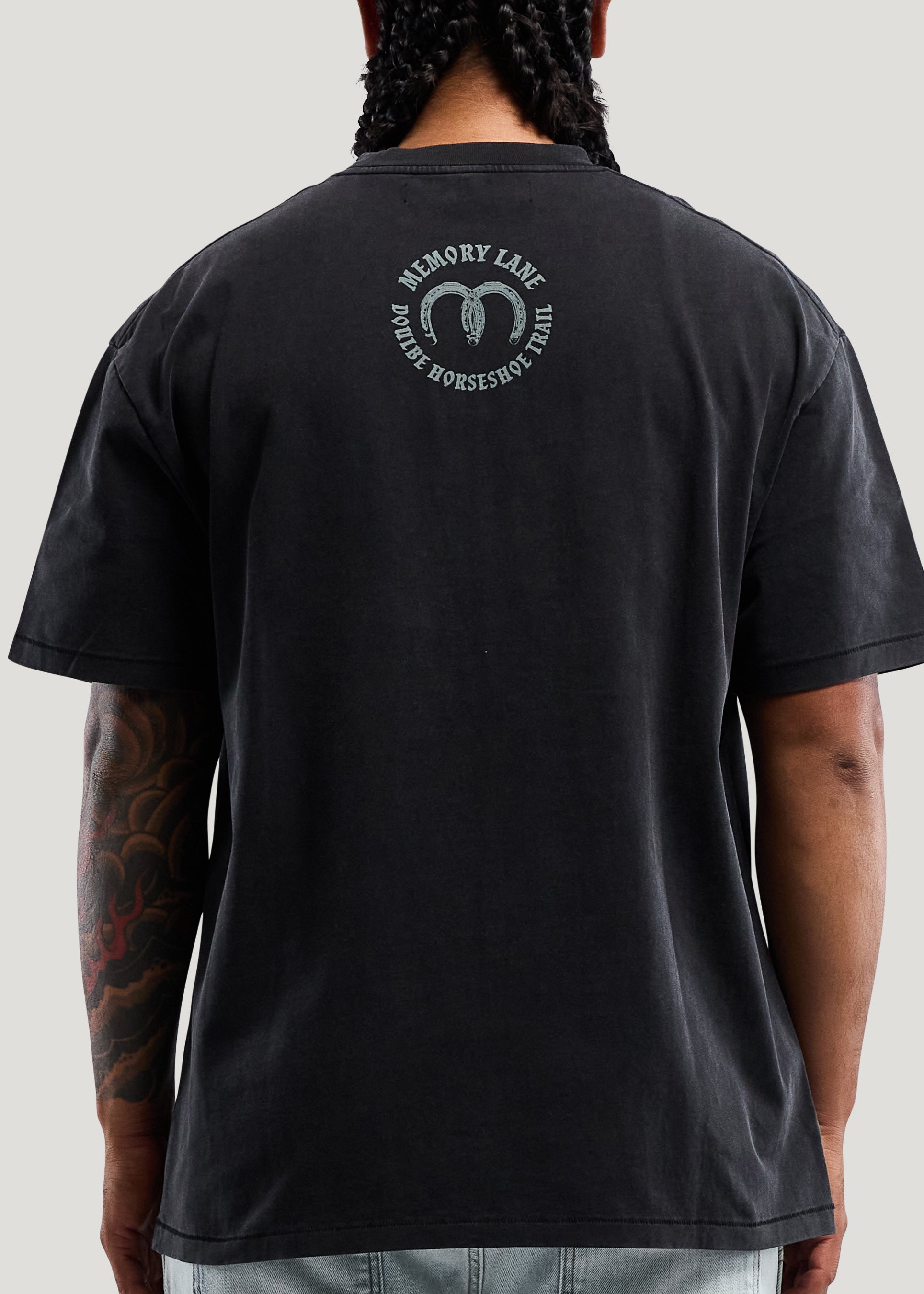 RUNNING WOLVES 2 TEE