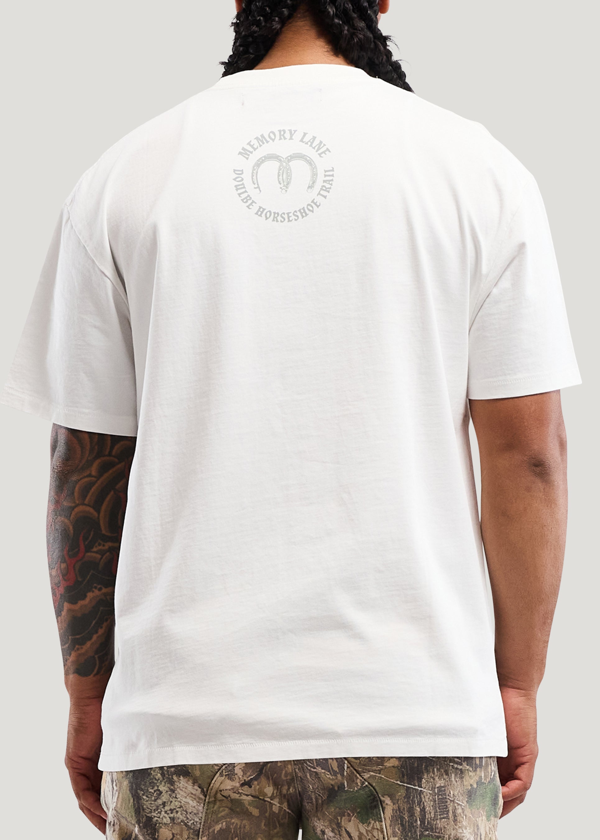 RUNNING WOLVES 2 TEE