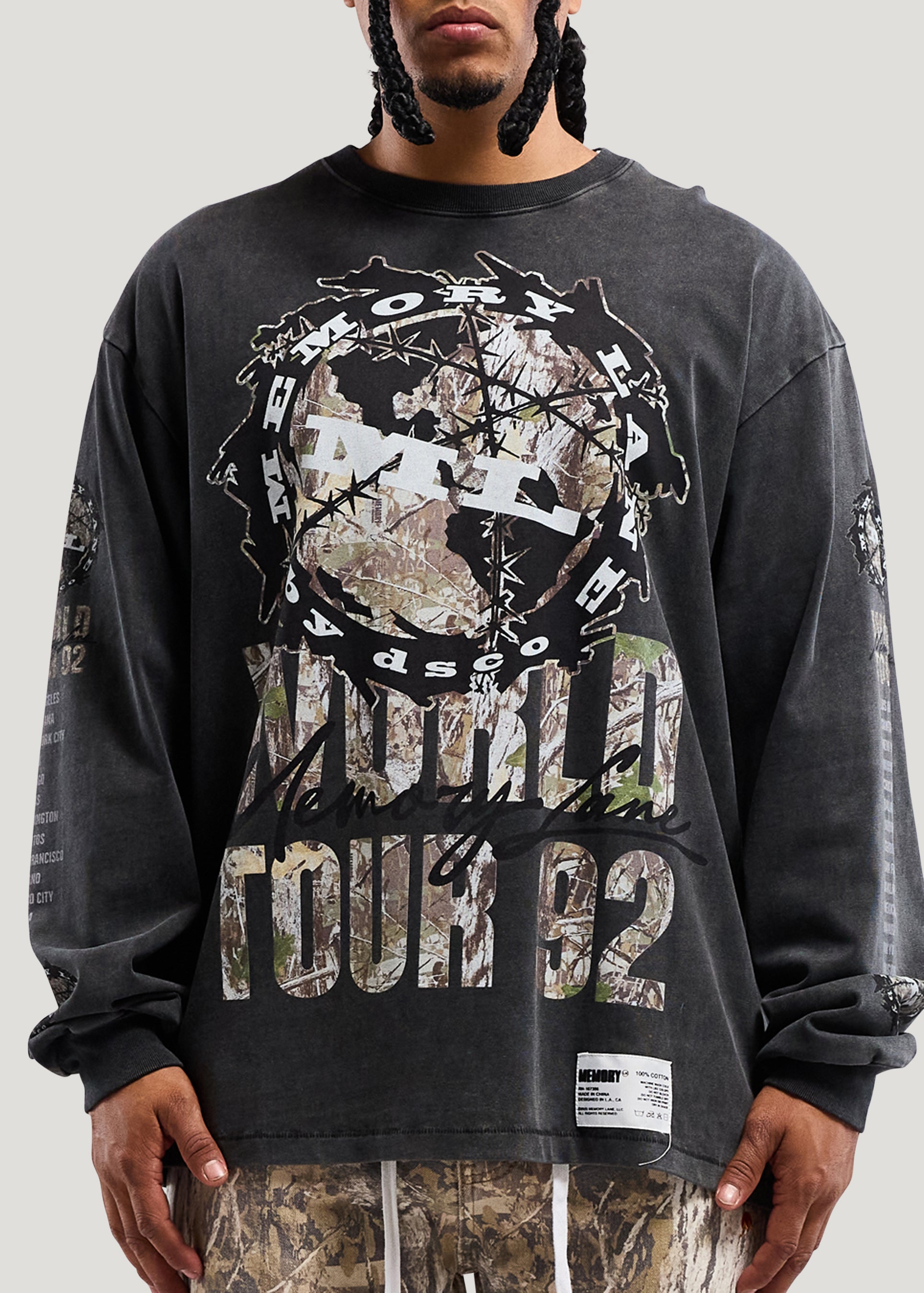 WORLD TOUR LONG SLEEVE
