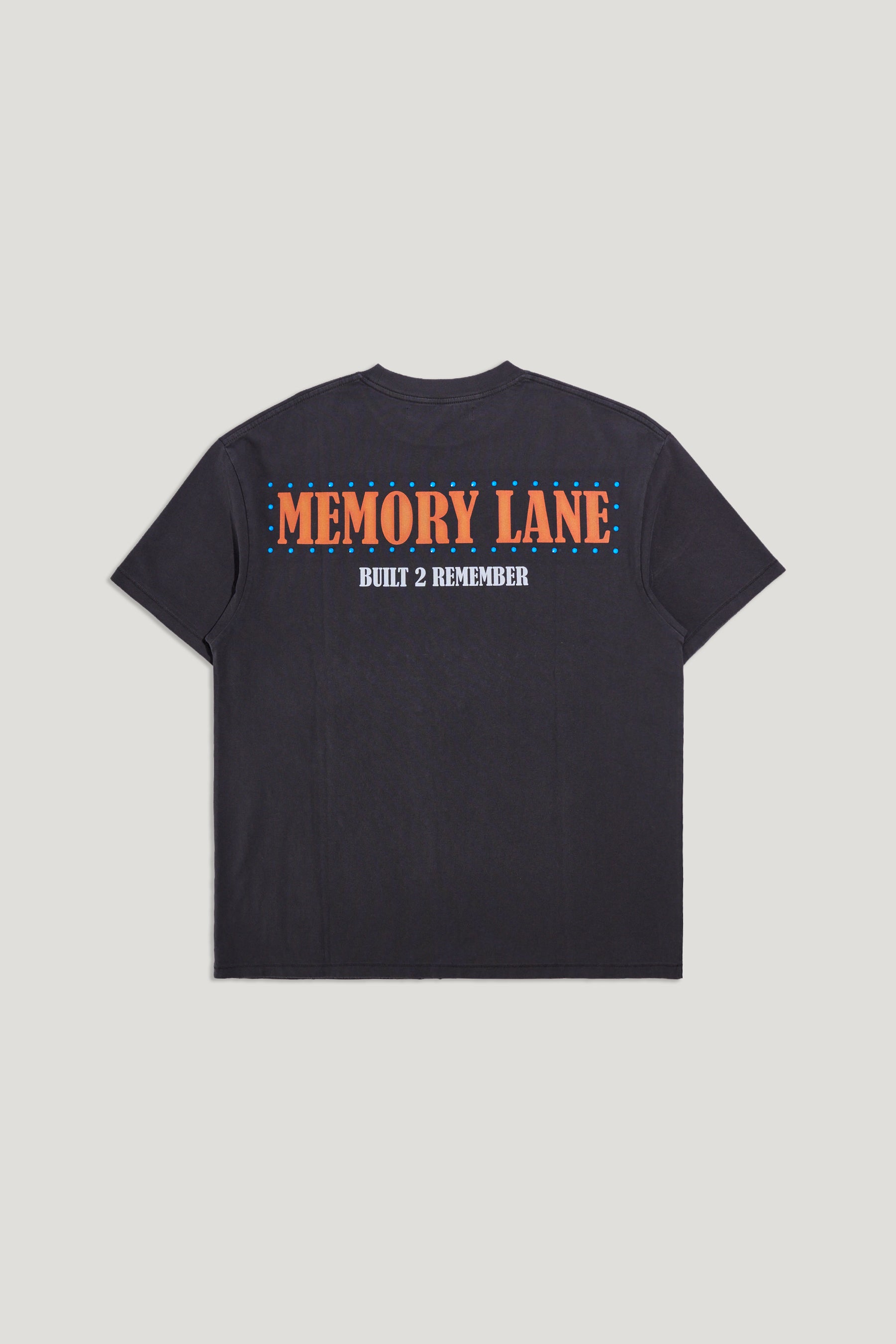 UNFORGETTABLE SHIELD TEE