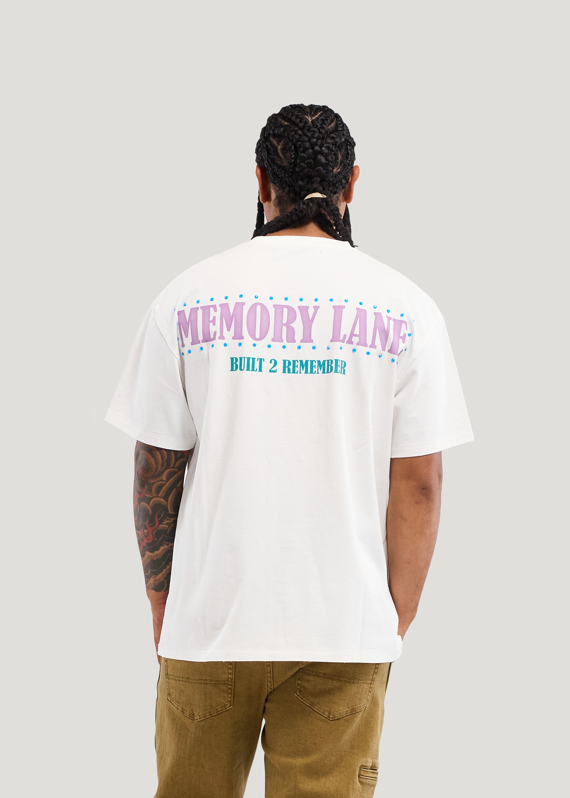 UNFORGETTABLE SHIELD TEE