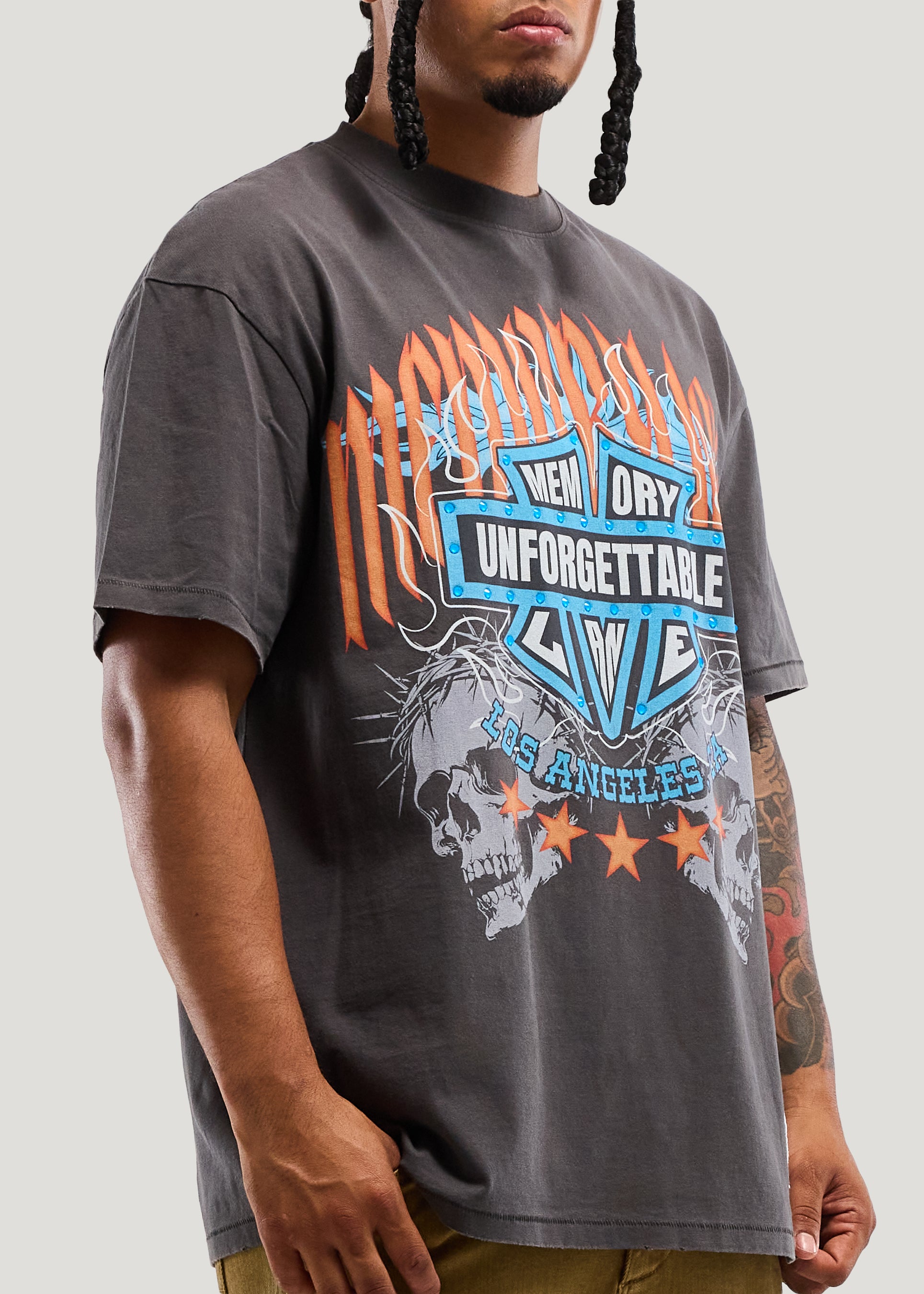 UNFORGETTABLE SHIELD TEE
