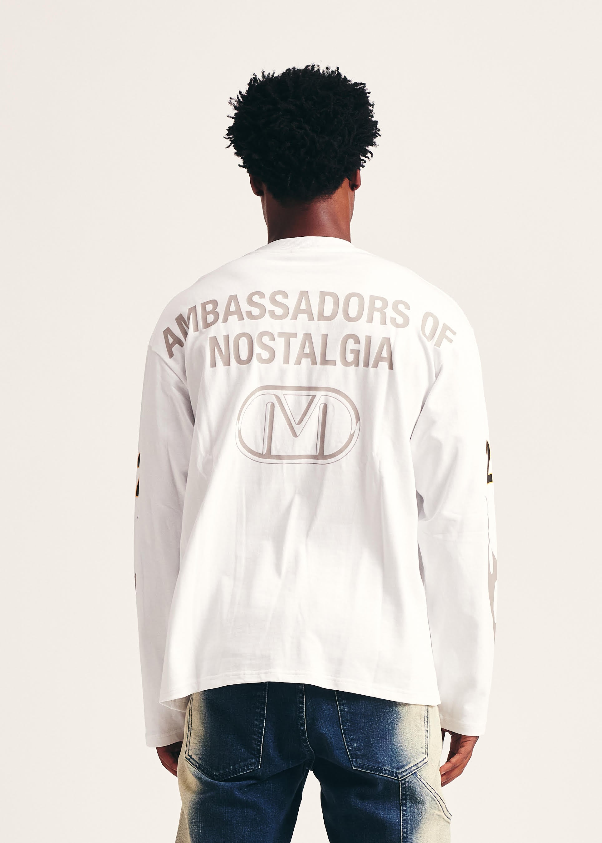 A.O.N. L/S Crew (White)