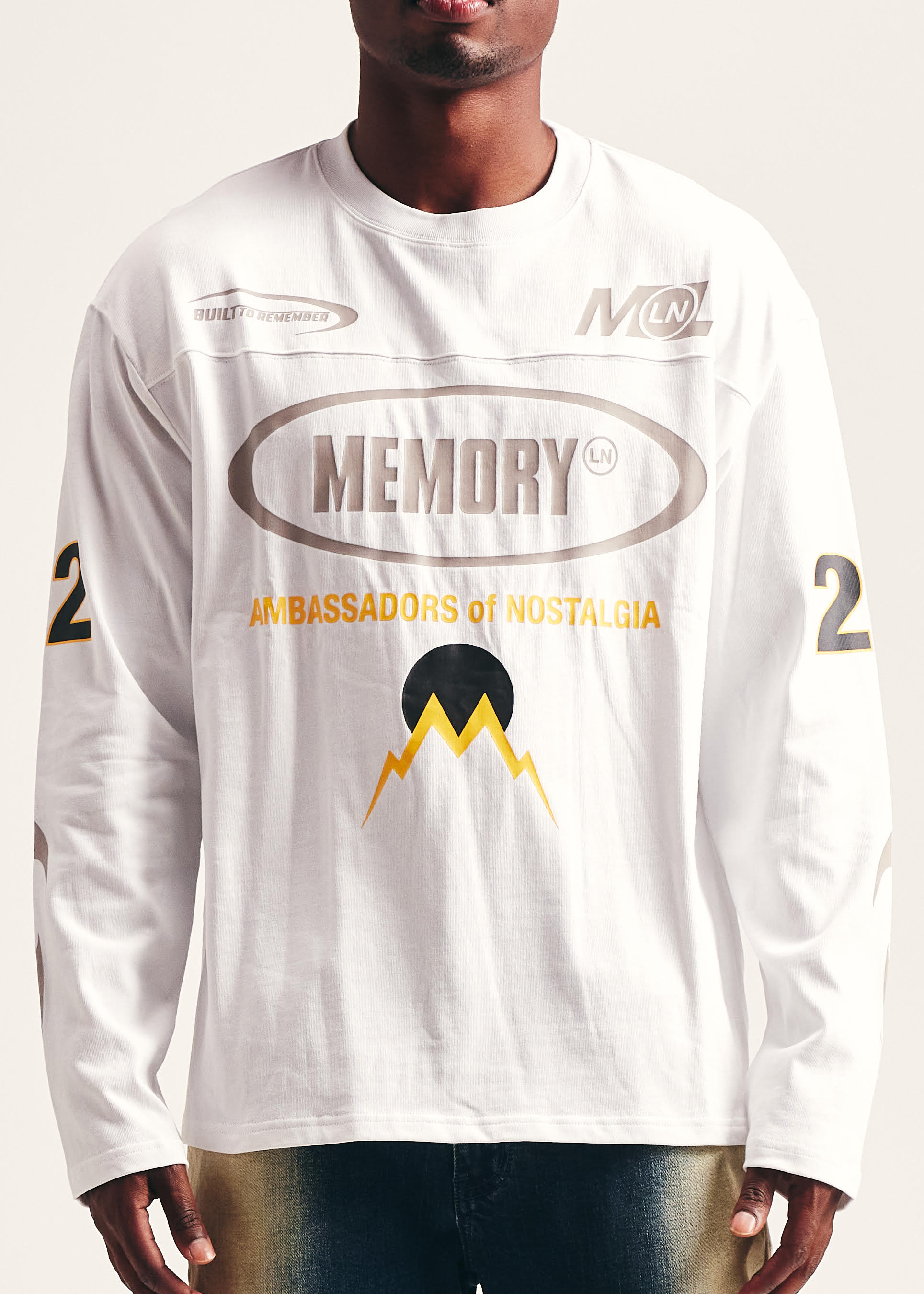 A.O.N. L/S Crew (White)