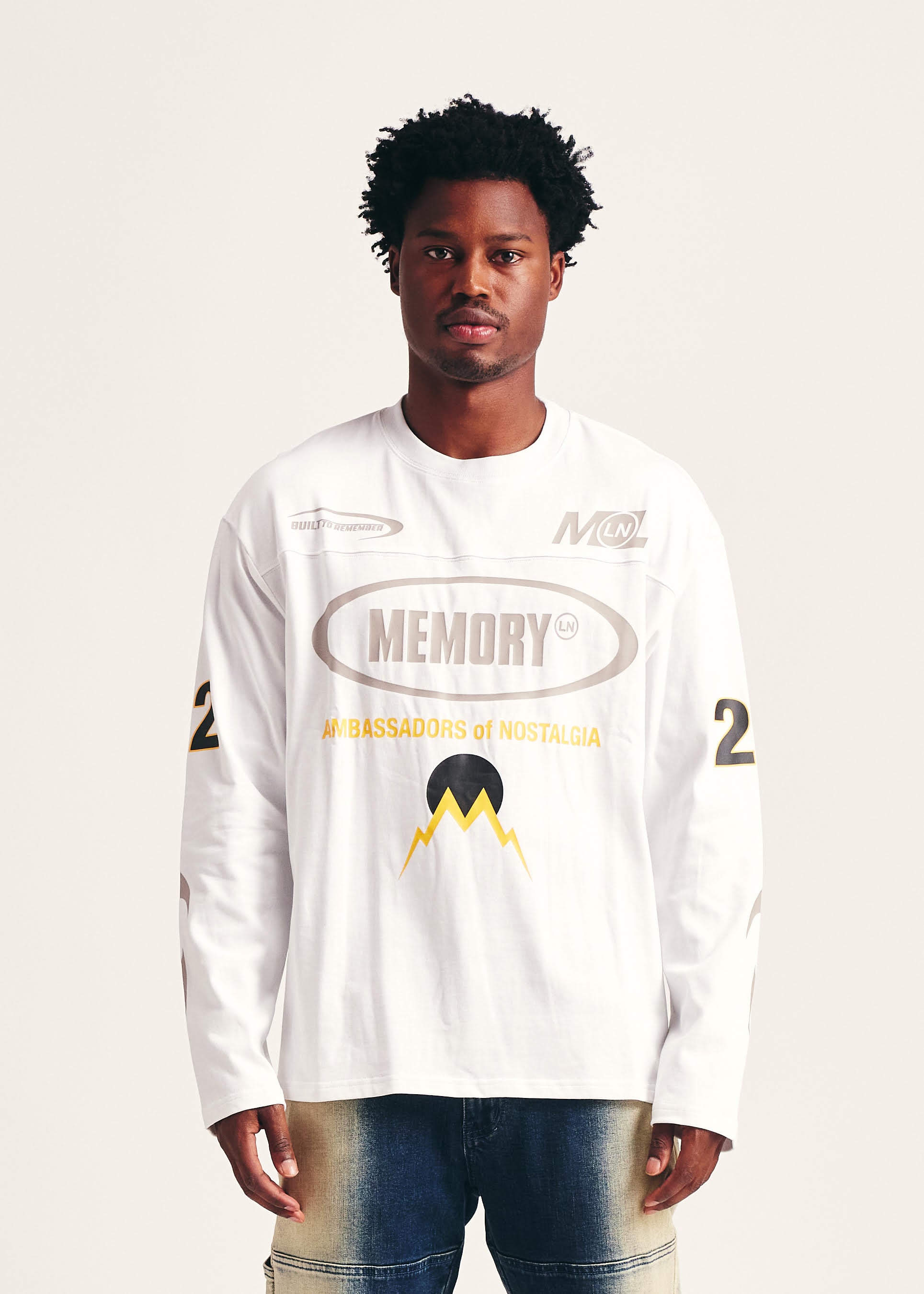 A.O.N. L/S Crew (White)